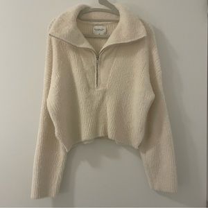 ABERCROMBIE SWEATER